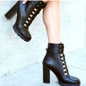 JustFab Shandee Black Onyx Booties Sz 7.5